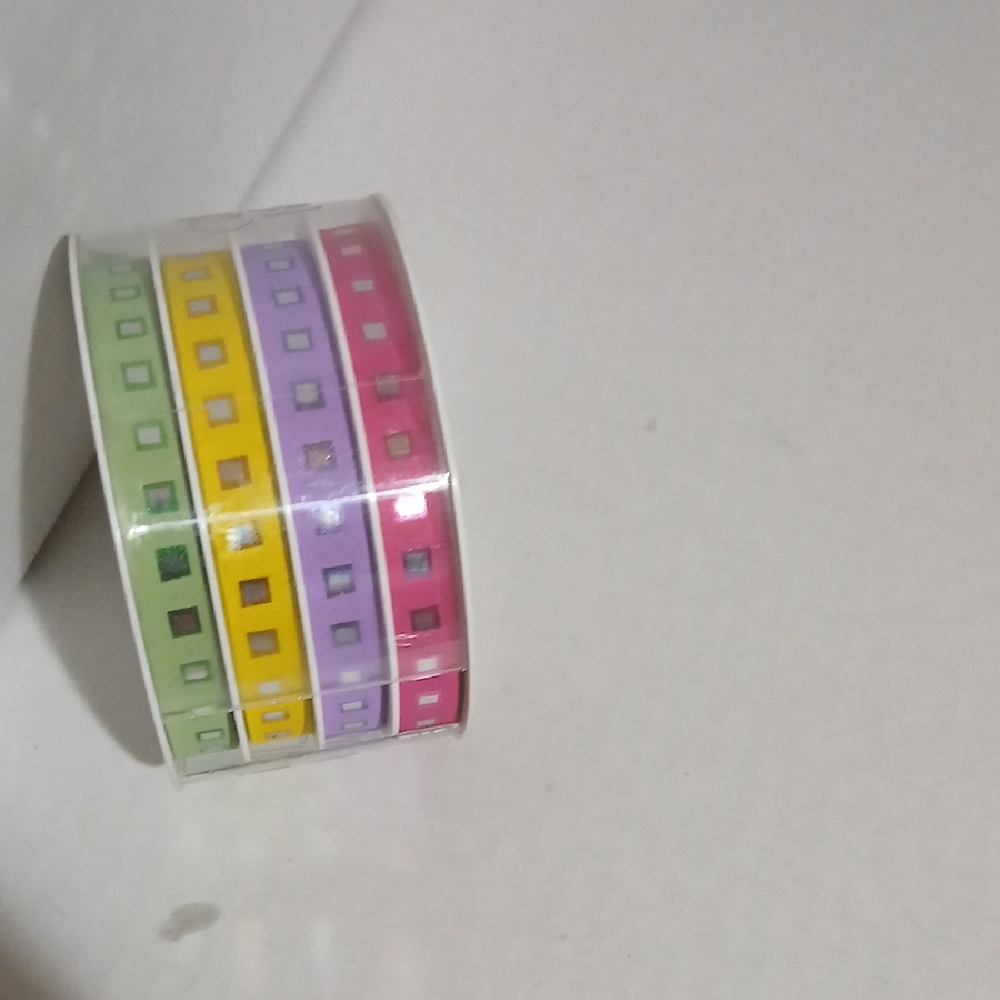 Accents Colorful Square Patterned Gift tying  Set NWT